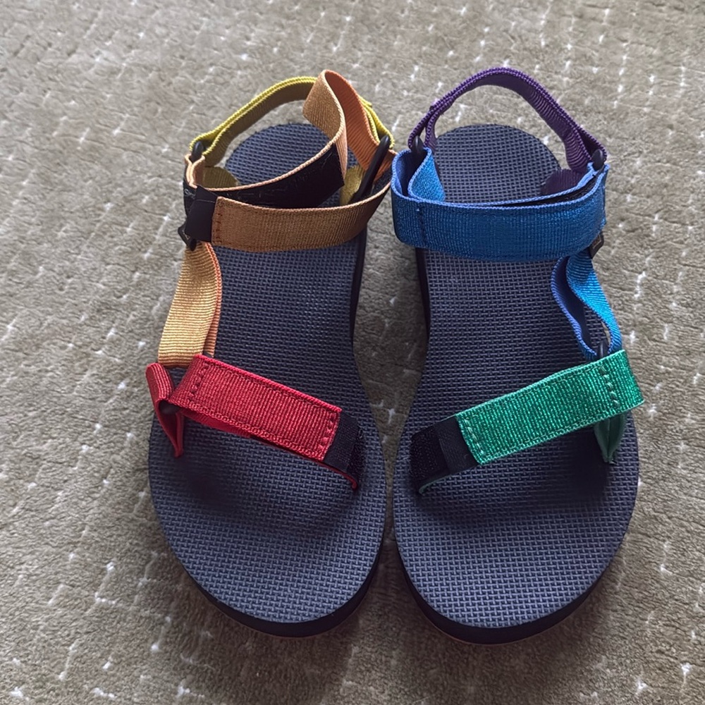 Teva Pride sandals size 6 - wore 1x, sandals show no wear.
